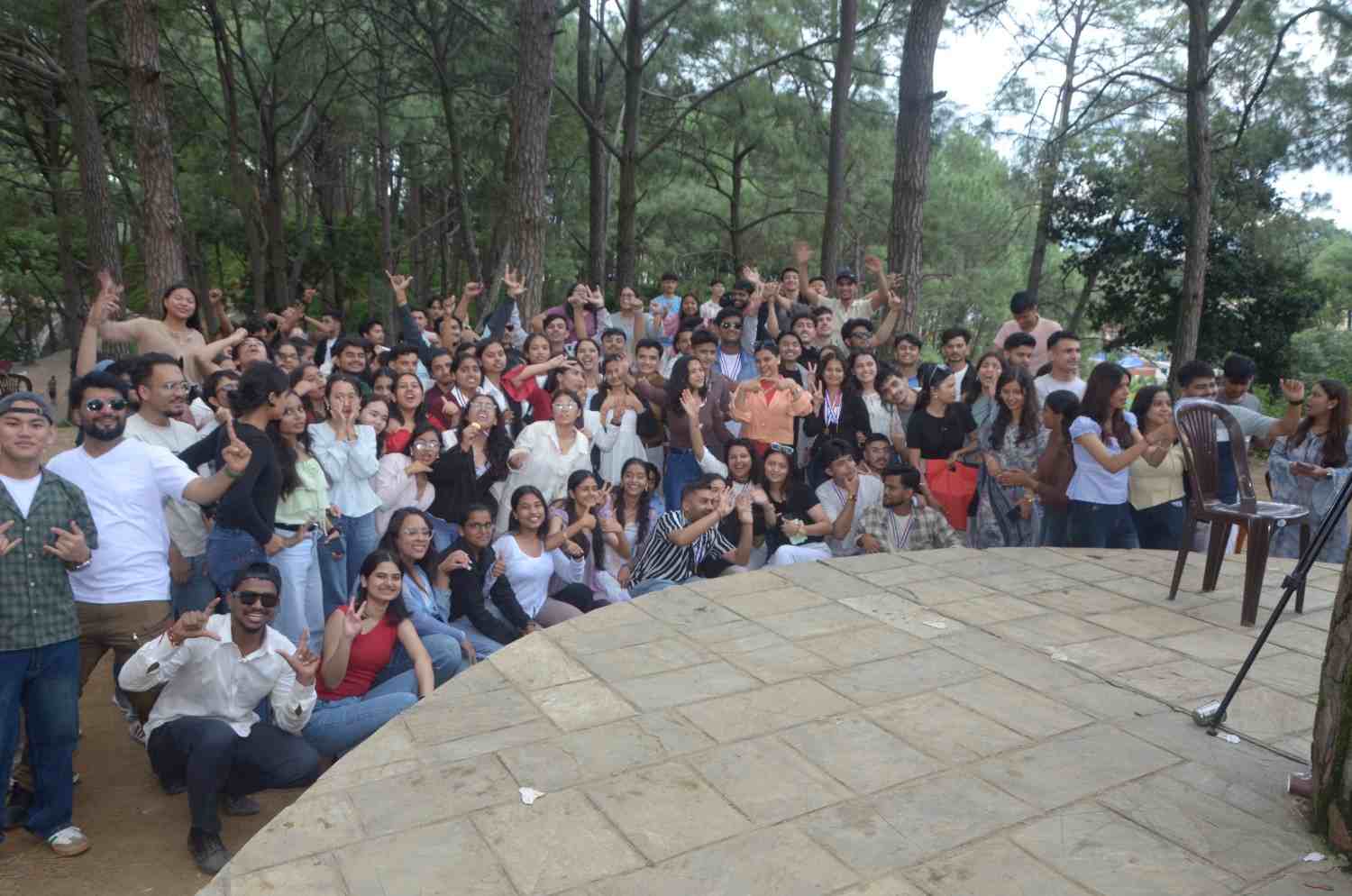 Large group of Gurukul CA students at the picnic event